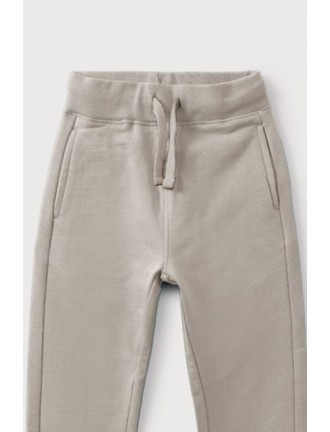 Pantalón beig sin afelpar...