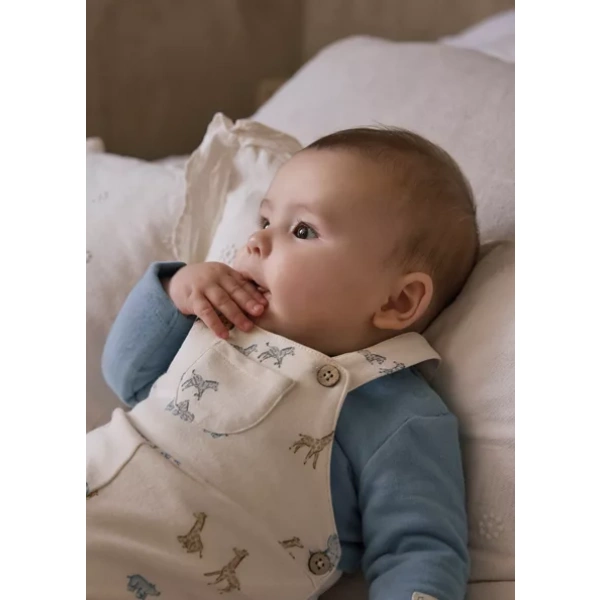 Conjunto peto estampado y camiseta bebé niño Safary Mayoral - Imagen 2